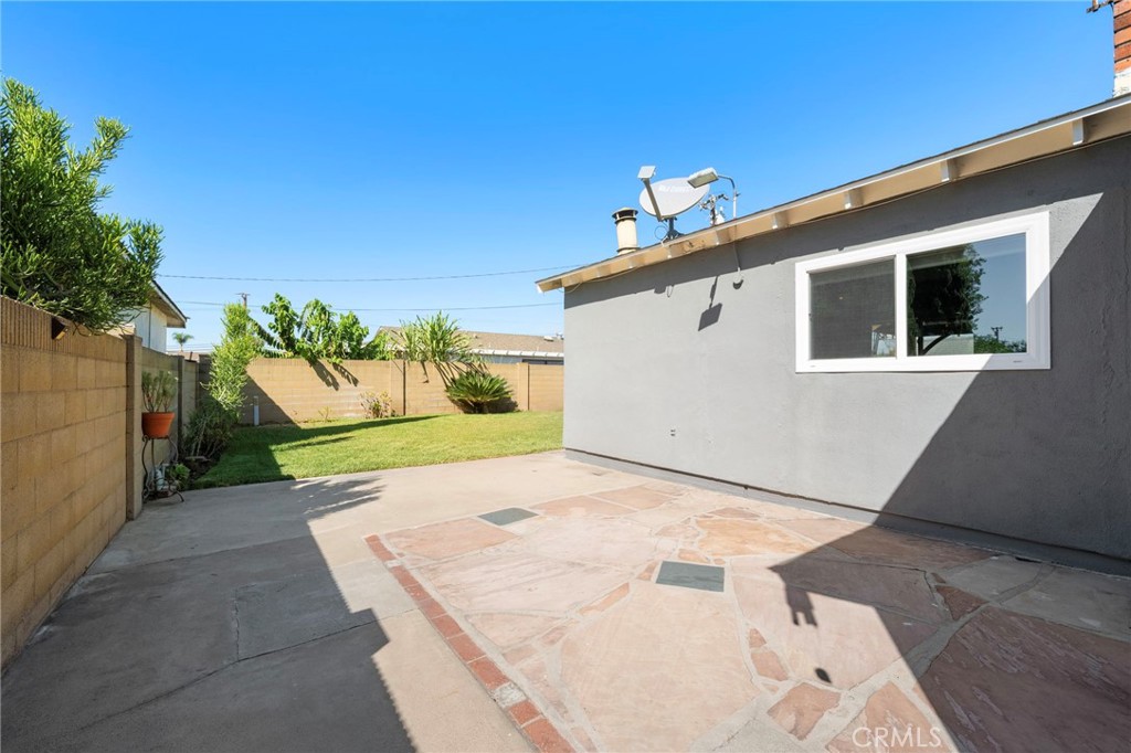 9629 Pauline Drive, Cypress CA 90630 - photo 33