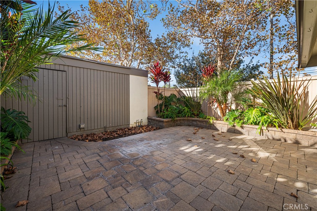 9658 Bloomfield Avenue, Cypress CA 90630 - photo 40