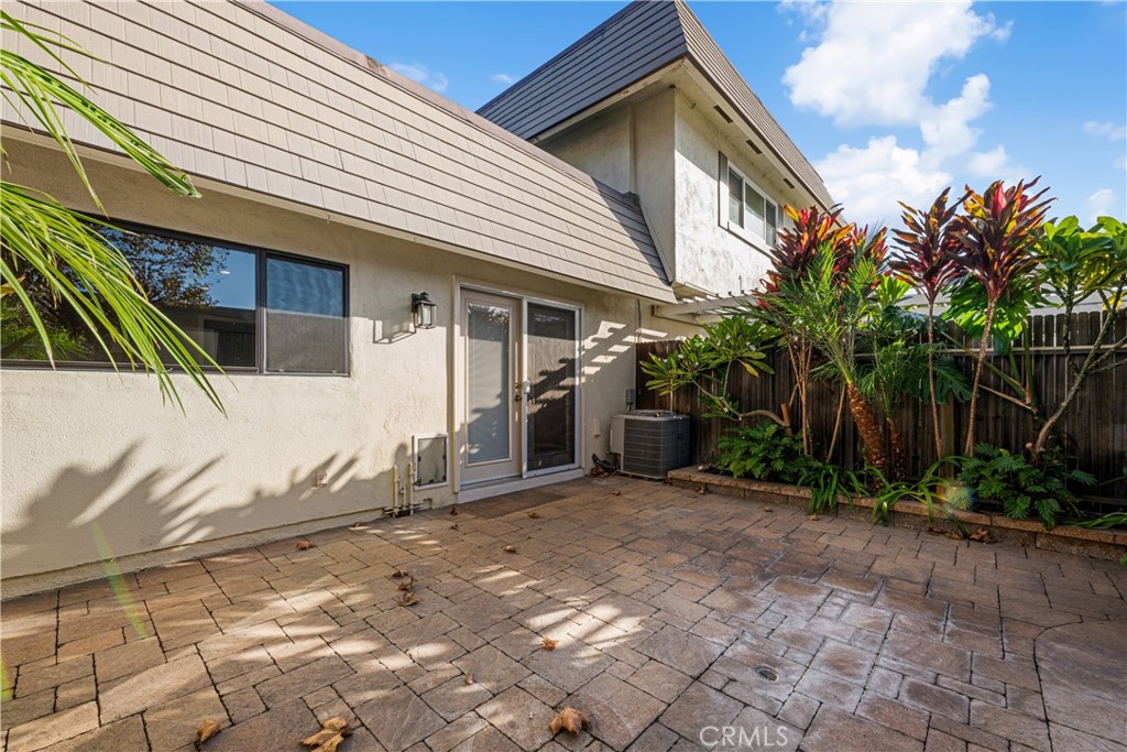 9658 Bloomfield Avenue, Cypress CA 90630 - photo 43