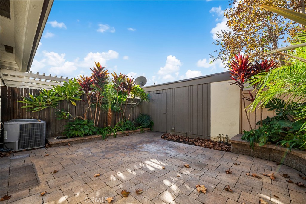 9658 Bloomfield Avenue, Cypress CA 90630 - photo 44