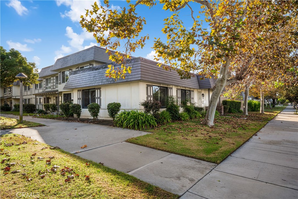 9658 Bloomfield Avenue, Cypress CA 90630 - photo 51