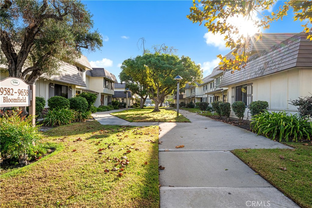 9658 Bloomfield Avenue, Cypress CA 90630 - photo 52