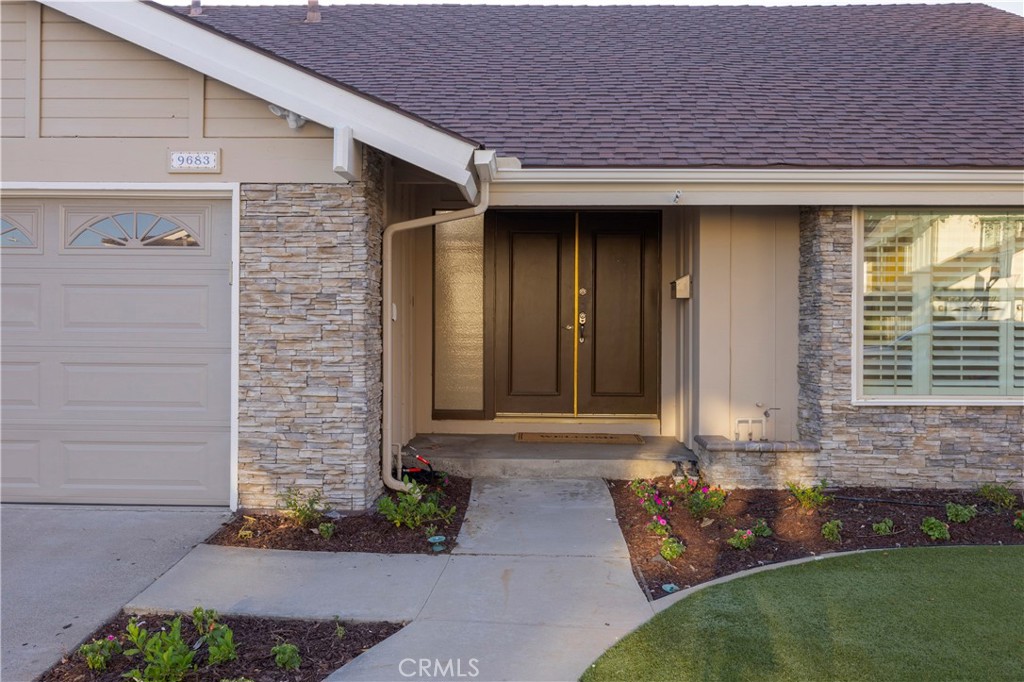 9683 Amberwick Circle, Cypress CA 90630 - photo 3