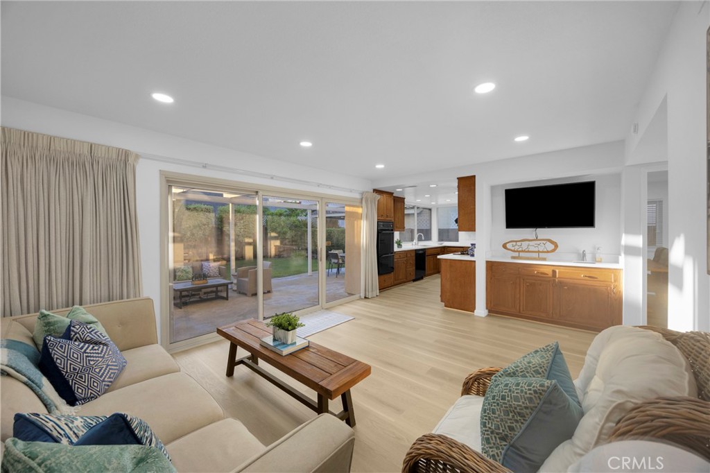 9683 Amberwick Circle, Cypress CA 90630 - photo 12