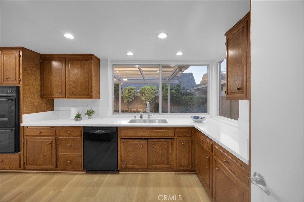9683 Amberwick Circle, Cypress CA 90630 - photo 20