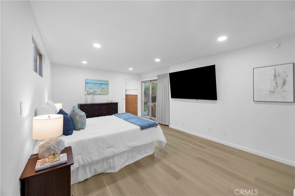 9683 Amberwick Circle, Cypress CA 90630 - photo 27
