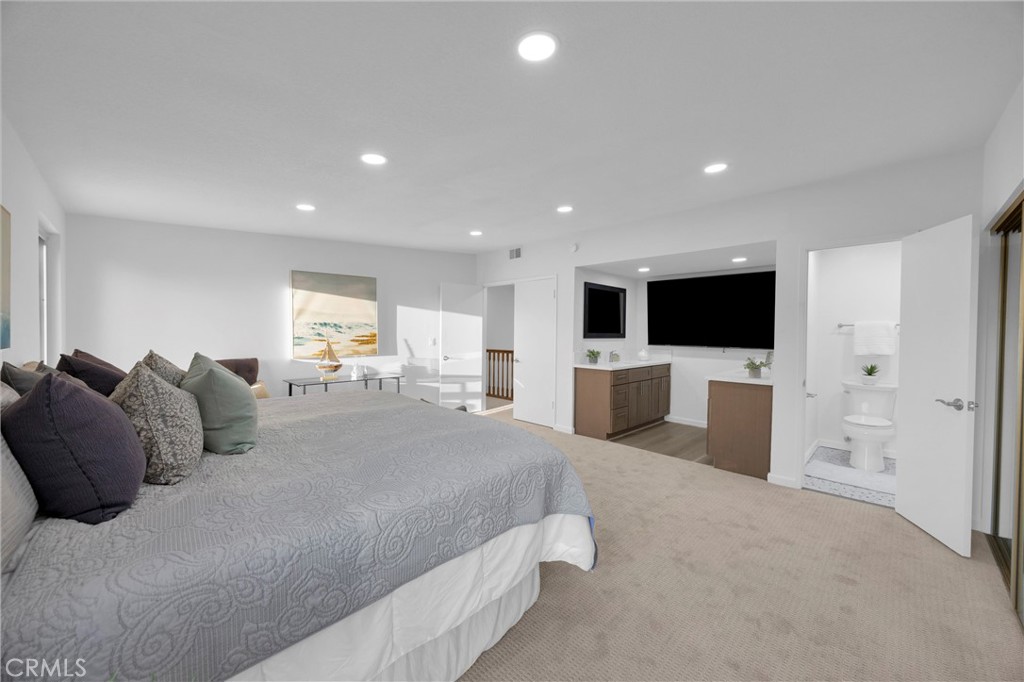 9683 Amberwick Circle, Cypress CA 90630 - photo 33