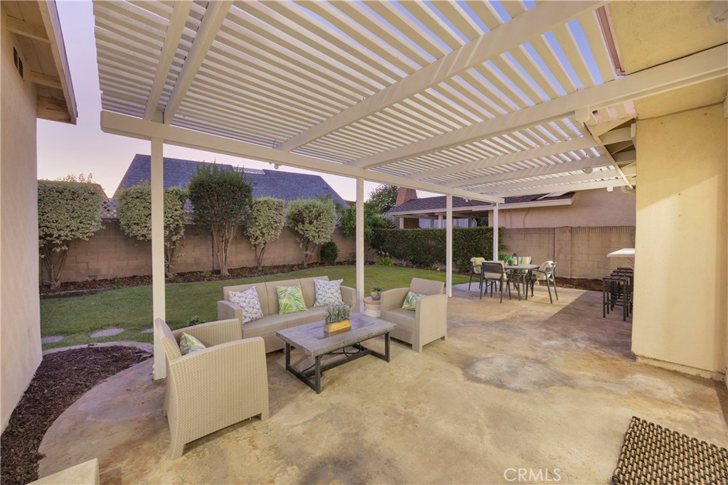 9683 Amberwick Circle, Cypress CA 90630 - photo 47