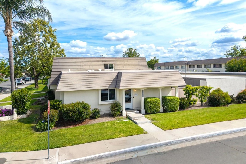 9692 Bloomfield, Cypress CA 90630 - photo 1