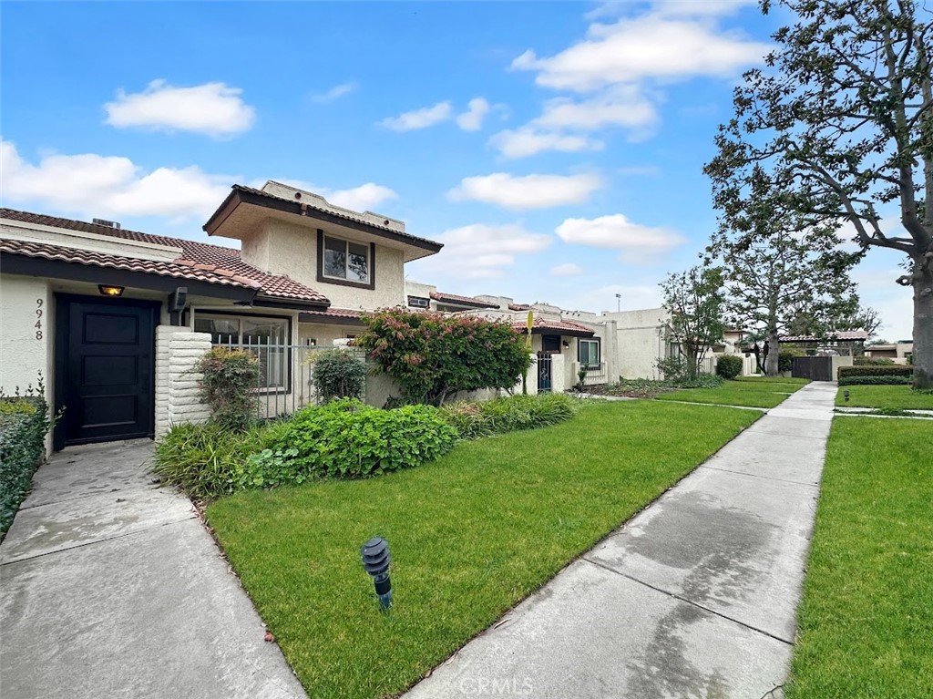 9948 Del Rio 98, Cypress CA 90630 - photo 1