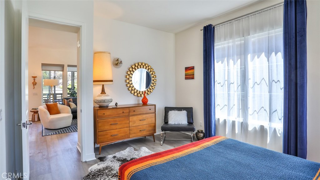 Primary bedroom with en-suite bathroom and dual closets. - 1207 Doheny Way, Dana Point CA 92629 - photo 25