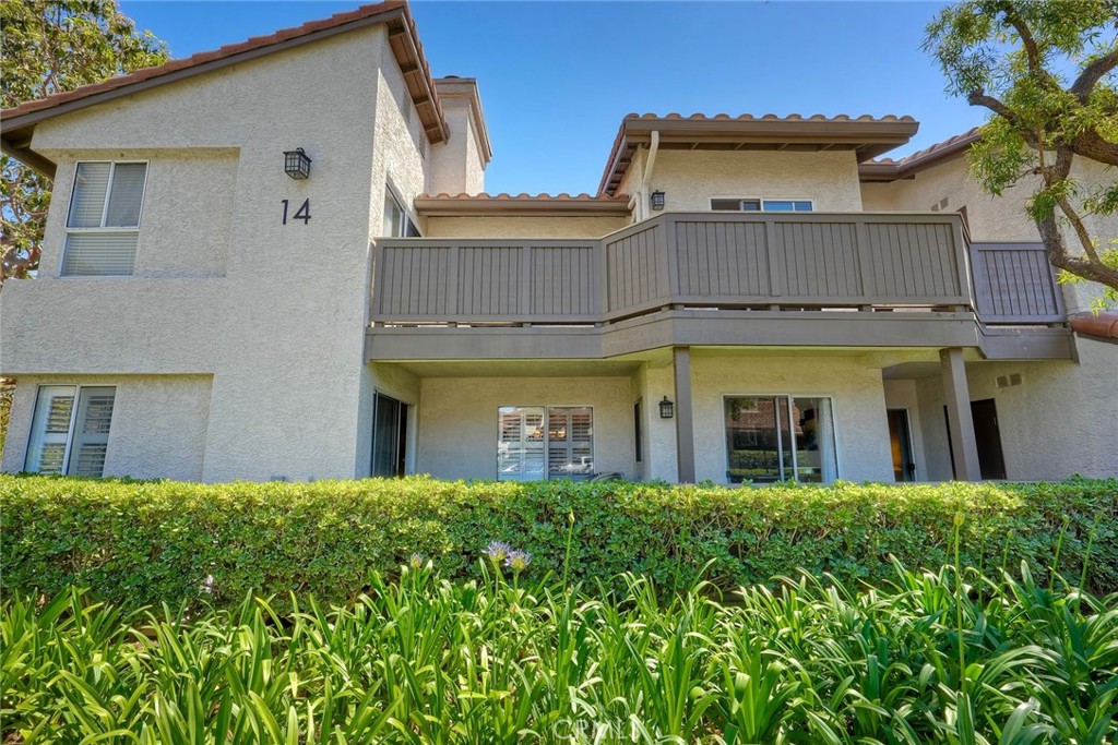 Photo looking up from lower level spa - 14 CORNICHE A, Dana Point CA 92629 - photo 1