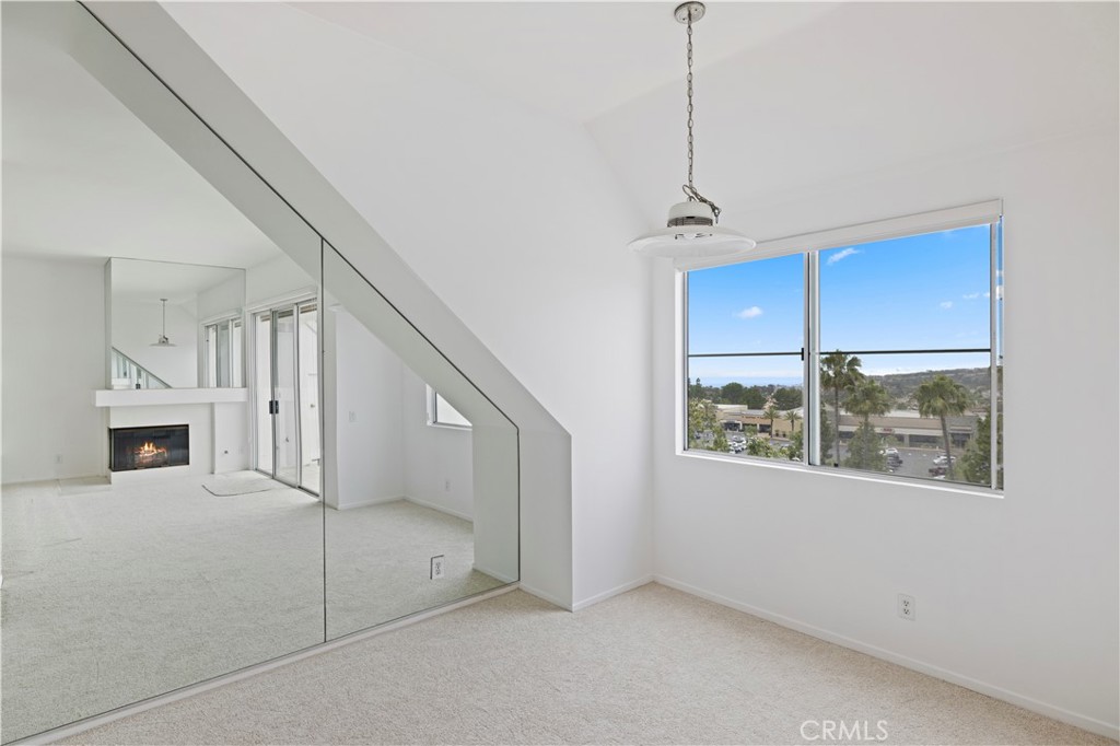 Dining room with ocean​​‌​​​​‌​​‌‌​​‌‌​​‌‌​​‌​​​‌‌​‌​​​​‌‌​‌​​ view - 14 Los Cabos, Dana Point CA 92629 - photo 9