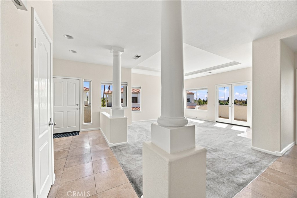 Entry and living room - 17 Grand Master Court, Dana Point CA 92629 - photo 5
