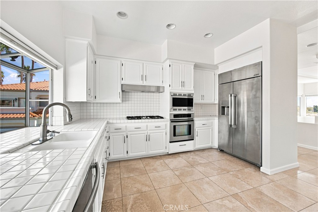 Kitchen - 17 Grand Master Court, Dana Point CA 92629 - photo 12