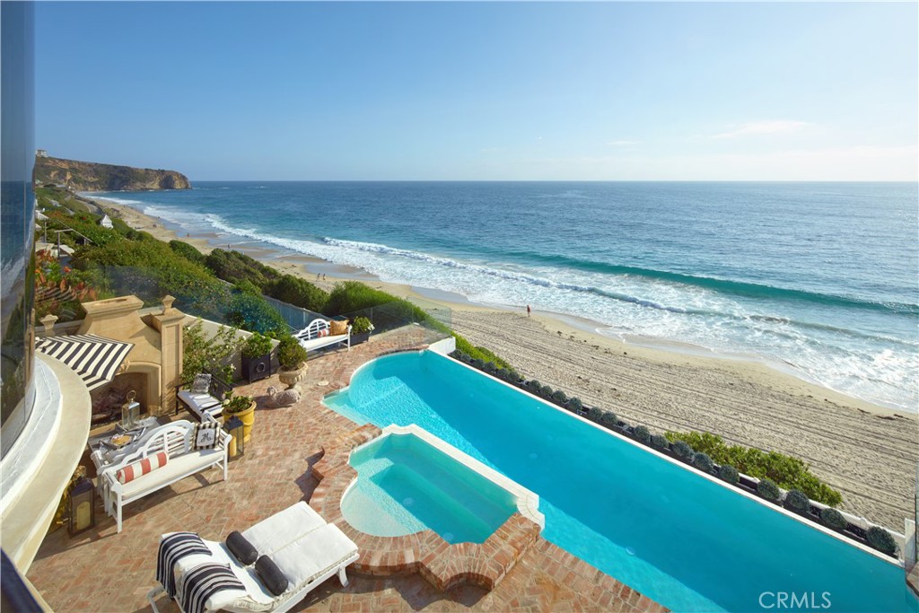 18 Breakers Ise, Dana Point CA 92629 - photo 1