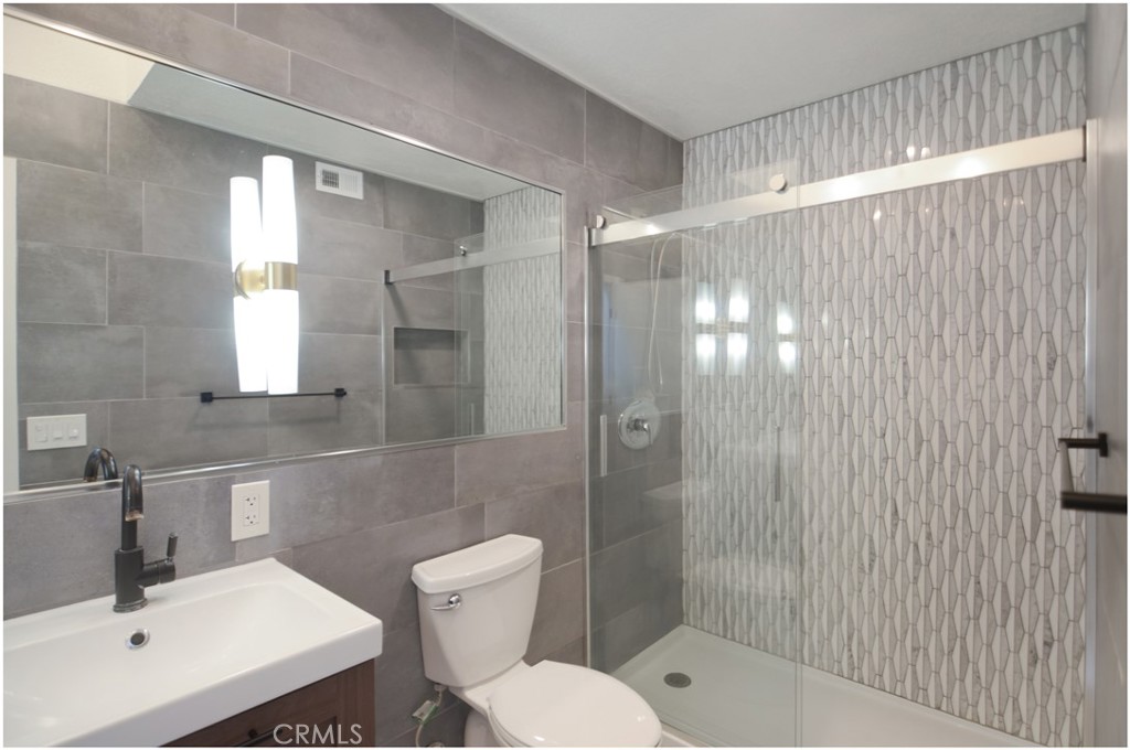 18 Corniche Dr H, Dana Point CA 92629 - photo 18