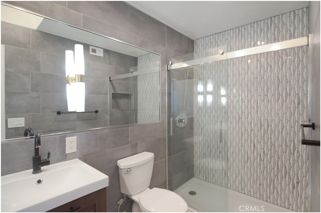 18 Corniche Dr H, Dana Point CA 92629 - photo 18