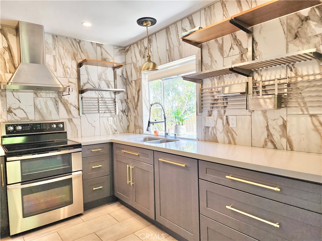 18 Corniche Drive H, Dana Point CA 92629 - photo 1