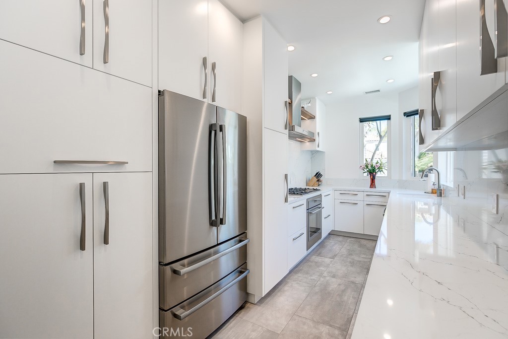 18 Reina, Dana Point CA 92629 - photo 2