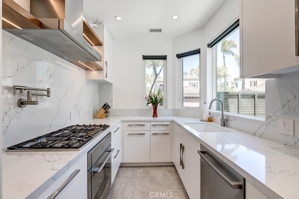 18 Reina, Dana Point CA 92629 - photo 12