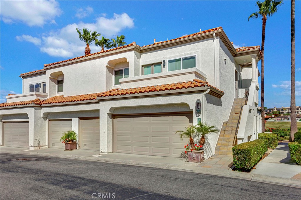 Garage (2nd from right) - 18 Tennis Villas, Dana Point CA 92629 - photo 2