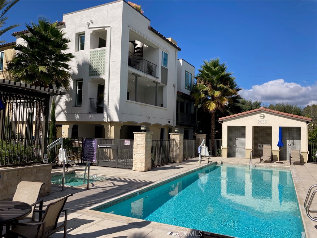 Community pool, spa, bathhouse - 1841 Doheny Way, Dana Point CA 92629 - photo 1
