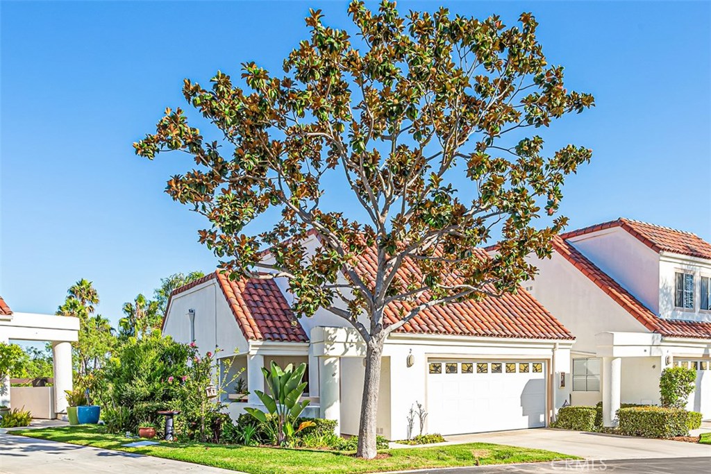 2 Logo Vista, Dana Point CA 92629 - photo 1