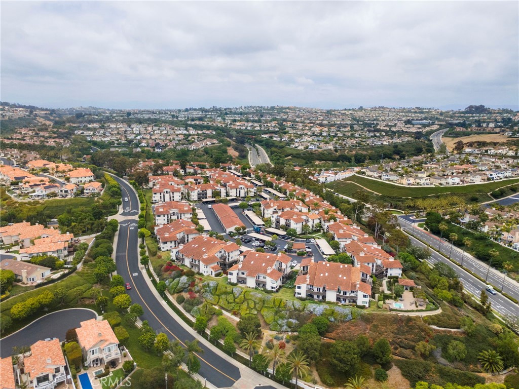 20 Corniche Drive H, Dana Point CA 92629 - photo 24