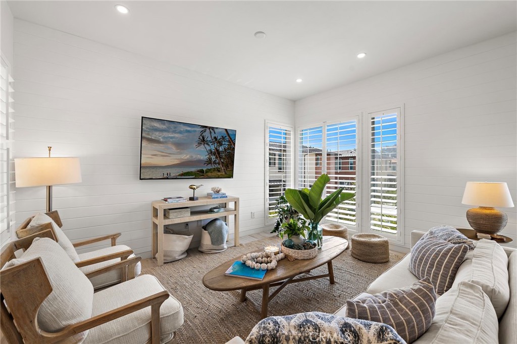 2046 Doheny Way, Dana Point CA 92629 - photo 17