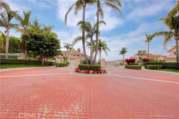 21 New York Court, Dana Point CA 92629 - photo 1