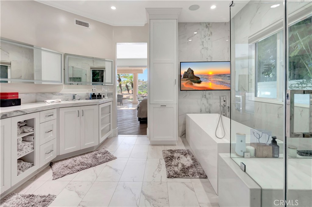 Master Bath - 23 Costa Del Sol, Dana Point CA 92629 - photo 11