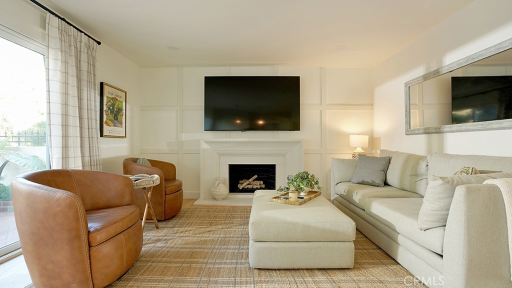 Family room - 23293 Pompeii, Dana Point CA 92629 - photo 5