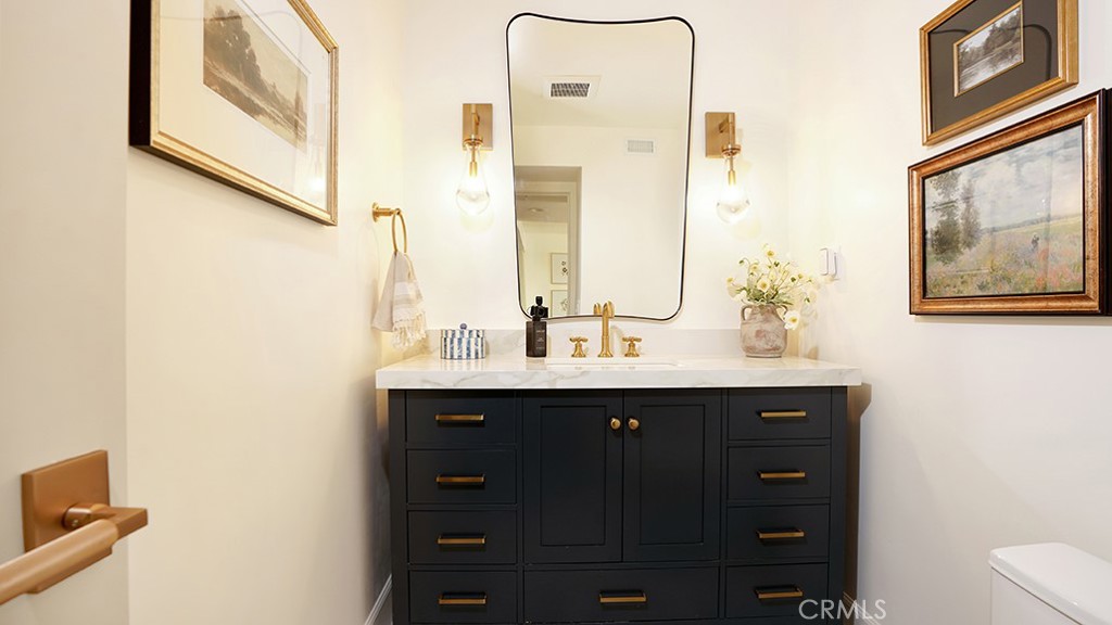 Downstairs 1/2 bath - 23293 Pompeii, Dana Point CA 92629 - photo 10