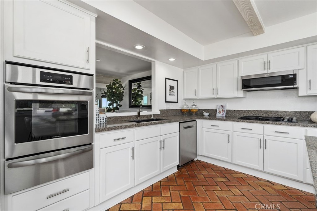 23297 Pompeii Drive, Dana Point CA 92629 - photo 28