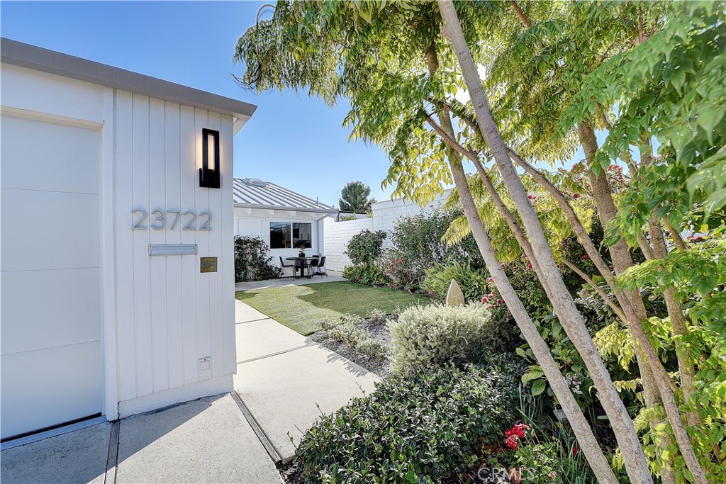 Welcome home and enjoy coastal living at its finest in Niguel Shores Beach front community - 23722 Colima Bay, Dana Point CA 92629 - photo 1