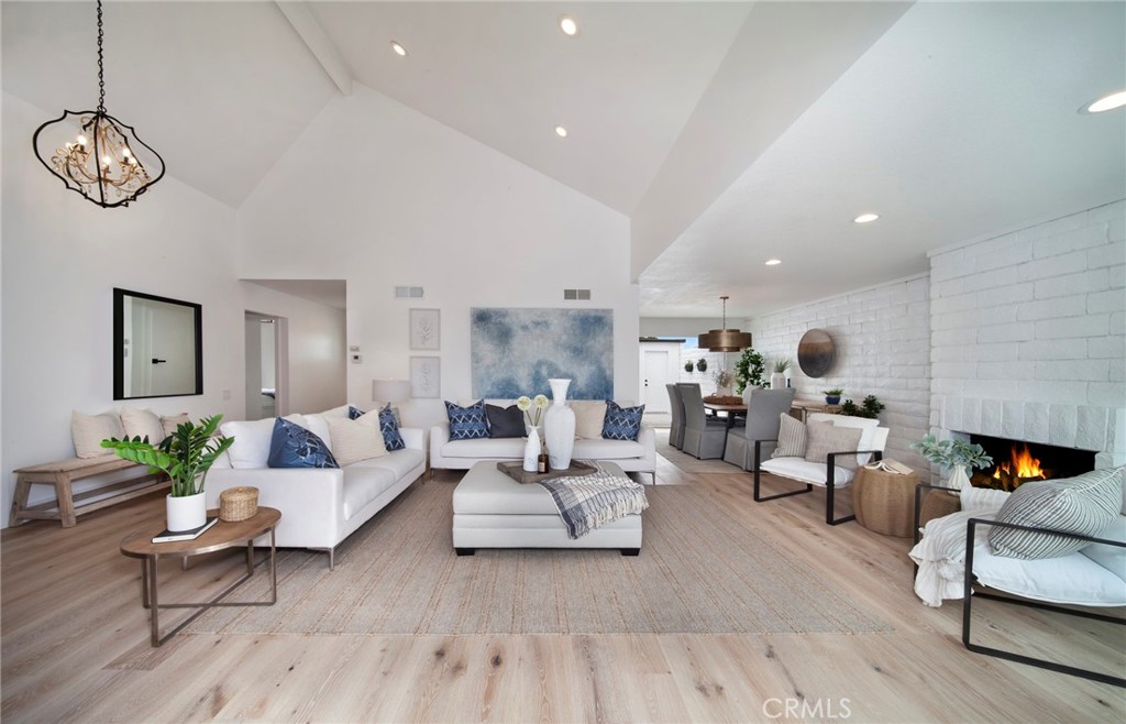 VAULTED CEILINGS, FIREPLACE, HARDWOOD FLOORING - 23842 Marmara Bay, Dana Point CA 92629 - photo 1