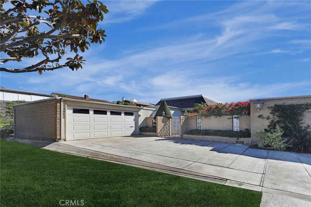 Front Elevation and End of Cul-de-Sac Location - 23952 Amundsen Bay, Dana Point CA 92629 - photo 1