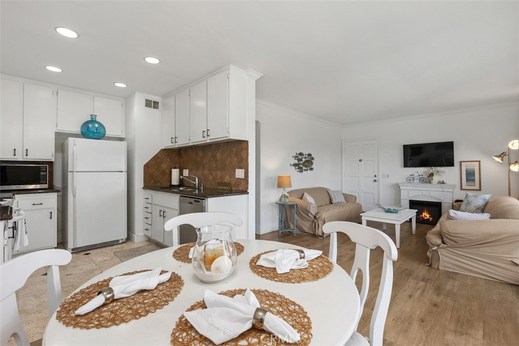 24091 Vista Corona, Dana Point CA 92629 - photo 7