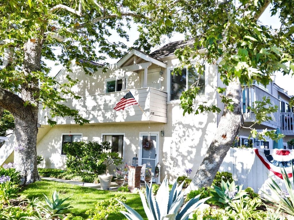Beautiful condo located in the gated community of Dana Light, near Monarch Beach. - 24094 Paseo Corona, Dana Point CA 92629 - photo 1