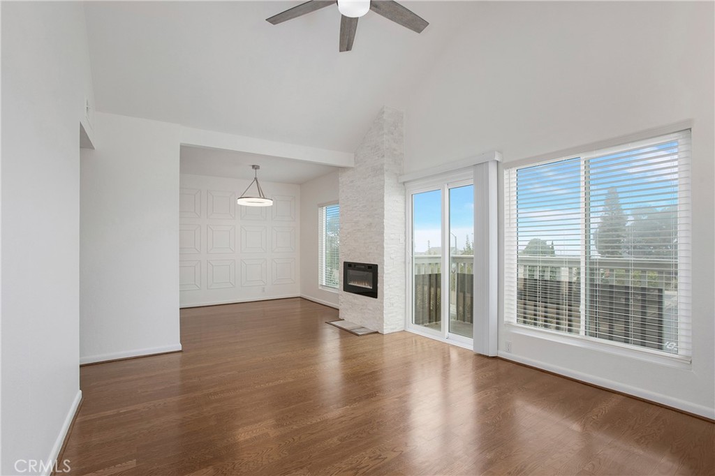 high ceilings, wood floors, double pane windows, exceptional 6-blade ceiling fan, cathedral ceilings. - 24125 Vista Corona, Dana Point CA 92629 - photo 1