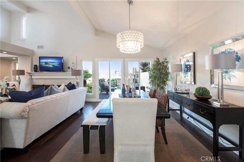 Bright and sunny dining area of this beautiful Villa in Niguel Shores. Dual patio doors leading out onto the private bac - 24181 Vista D'Oro, Dana Point CA 92629 - photo 1