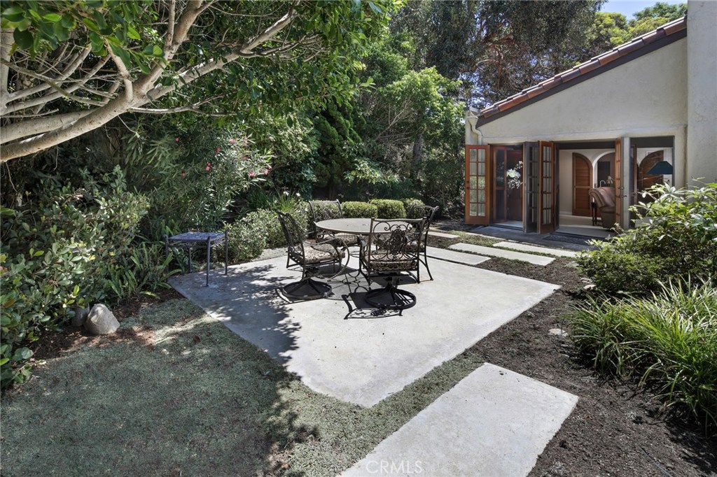 Spacious Yard and Patio Area - 24241 Porto Fino, Dana Point CA 92629 - photo 1