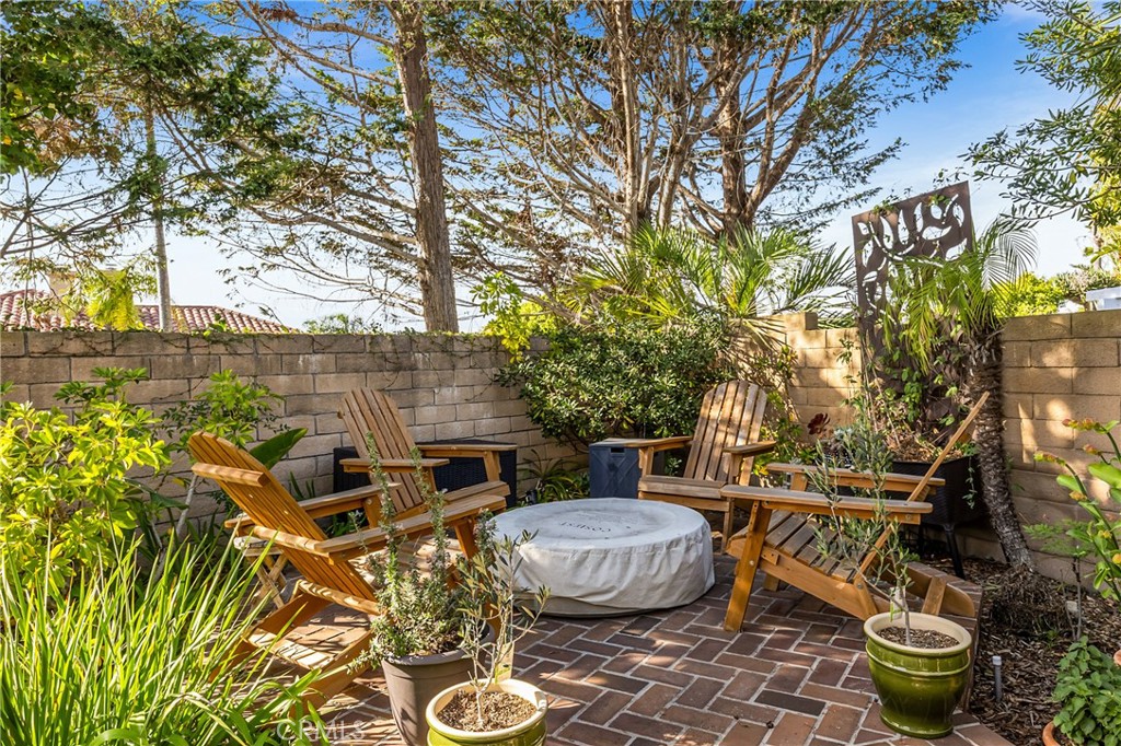 Dreamy! Grab your book and your tea and settle in ! - 24261 De Leon Drive, Dana Point CA 92629 - photo 4