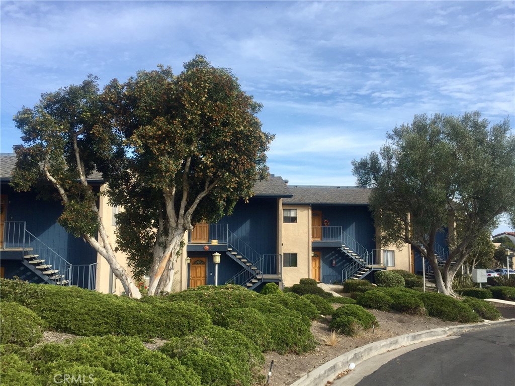 View of Sea View Condos. Unit is on the interior. - 24339 Pasto Road A, Dana Point CA 92629 - photo 1