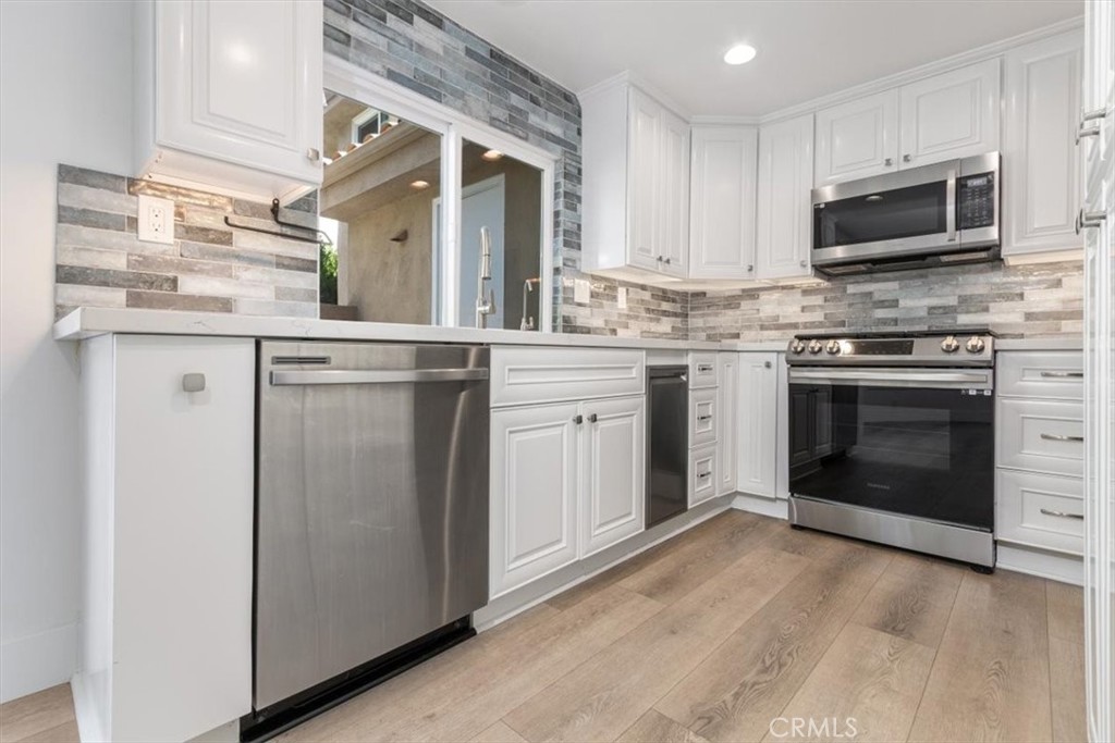 STAINLESS STEEL APPLIANCES... - 24345 Vista Point, Dana Point CA 92629 - photo 7