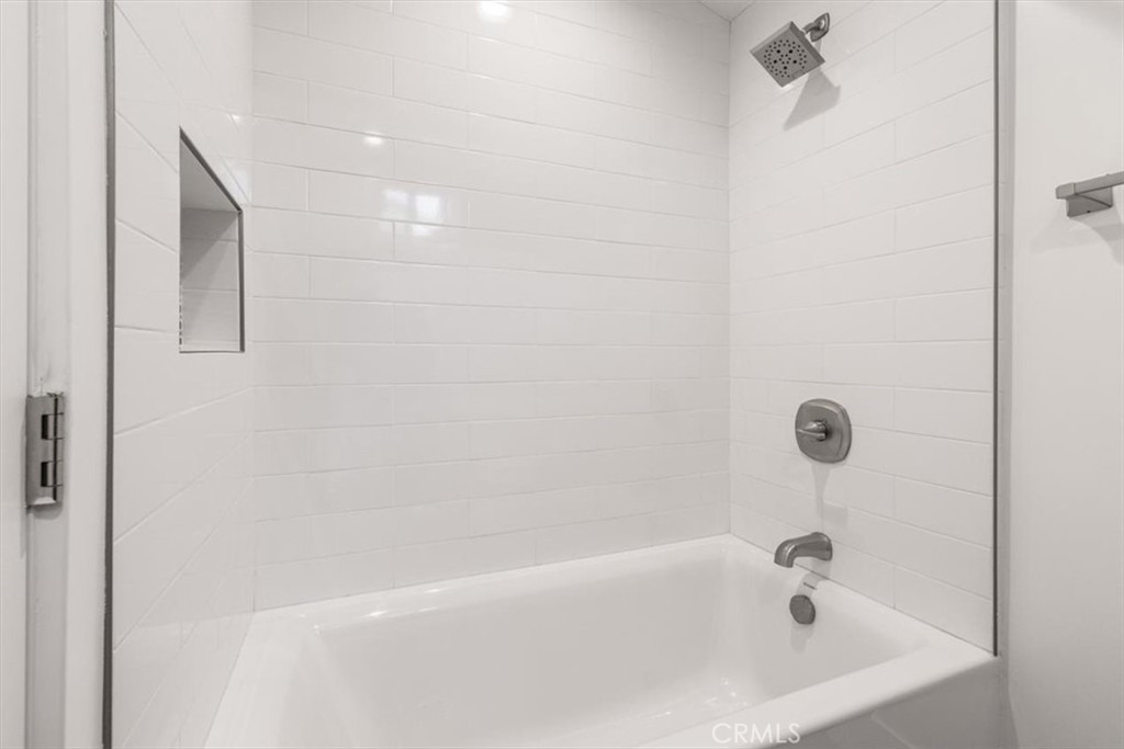 TUB... - 24345 Vista Point, Dana Point CA 92629 - photo 18