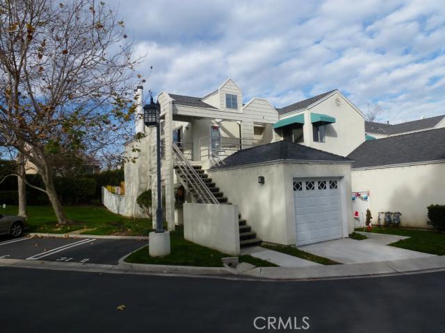 Private upper end unit overlooking open space. - 24401 B LANTERN HILL Drive B, Dana Point CA 92629 - photo 1