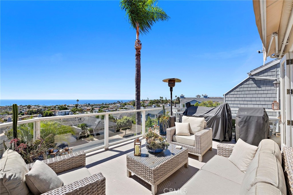 24482 Alta Vista Drive, Dana Point CA 92629 - photo 2