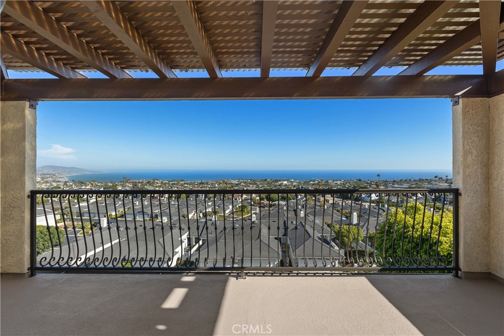 Living Room Balcony - 24512 Alta Vista Dr B, Dana Point CA 92629 - photo 20